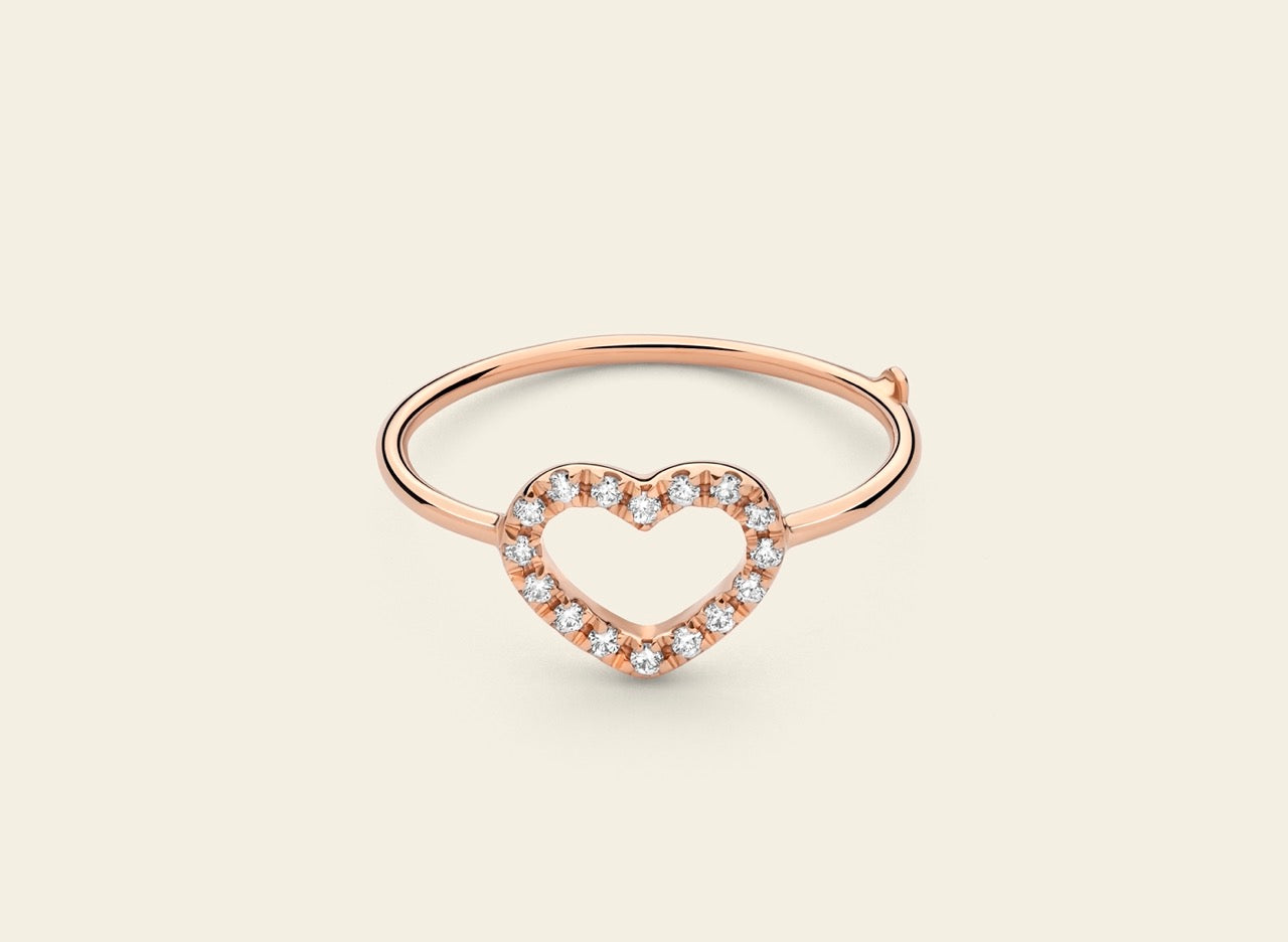 Anello con cuore piccolo a filo con diamanti